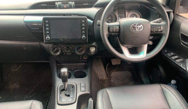 
								2022 Toyota Hilux 2.4 GD6 double cab 4x2  Auto full									