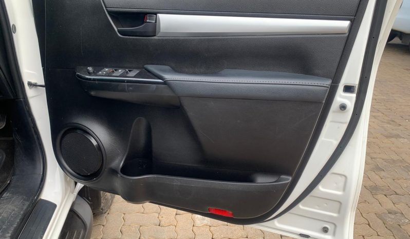 
								2022 Toyota Hilux 2.4 GD6 double cab 4x2  Auto full									