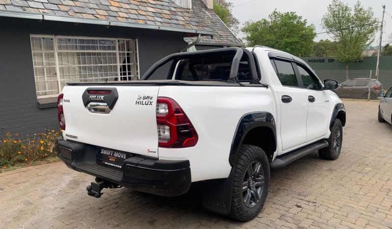 
								2022 Toyota Hilux 2.4 GD6 double cab 4x2  Auto full									