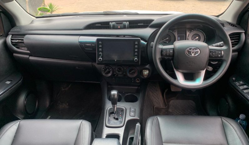 
								2022 Toyota Hilux 2.4 GD6 double cab 4x2  Auto full									